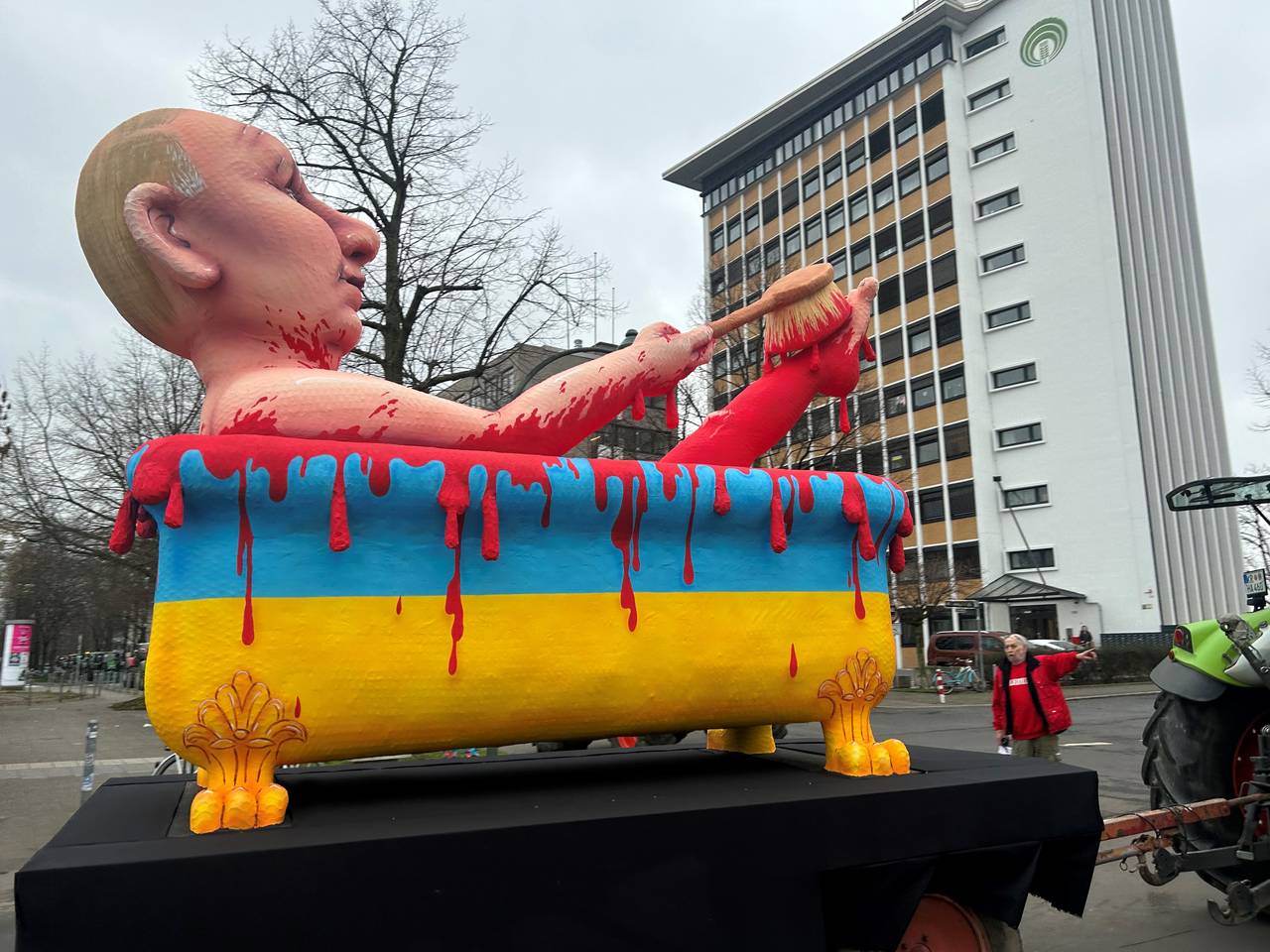 Die Mottowagen Vom Düsseldorfer Rosenmontagszug 2023 Antenne Düsseldorf