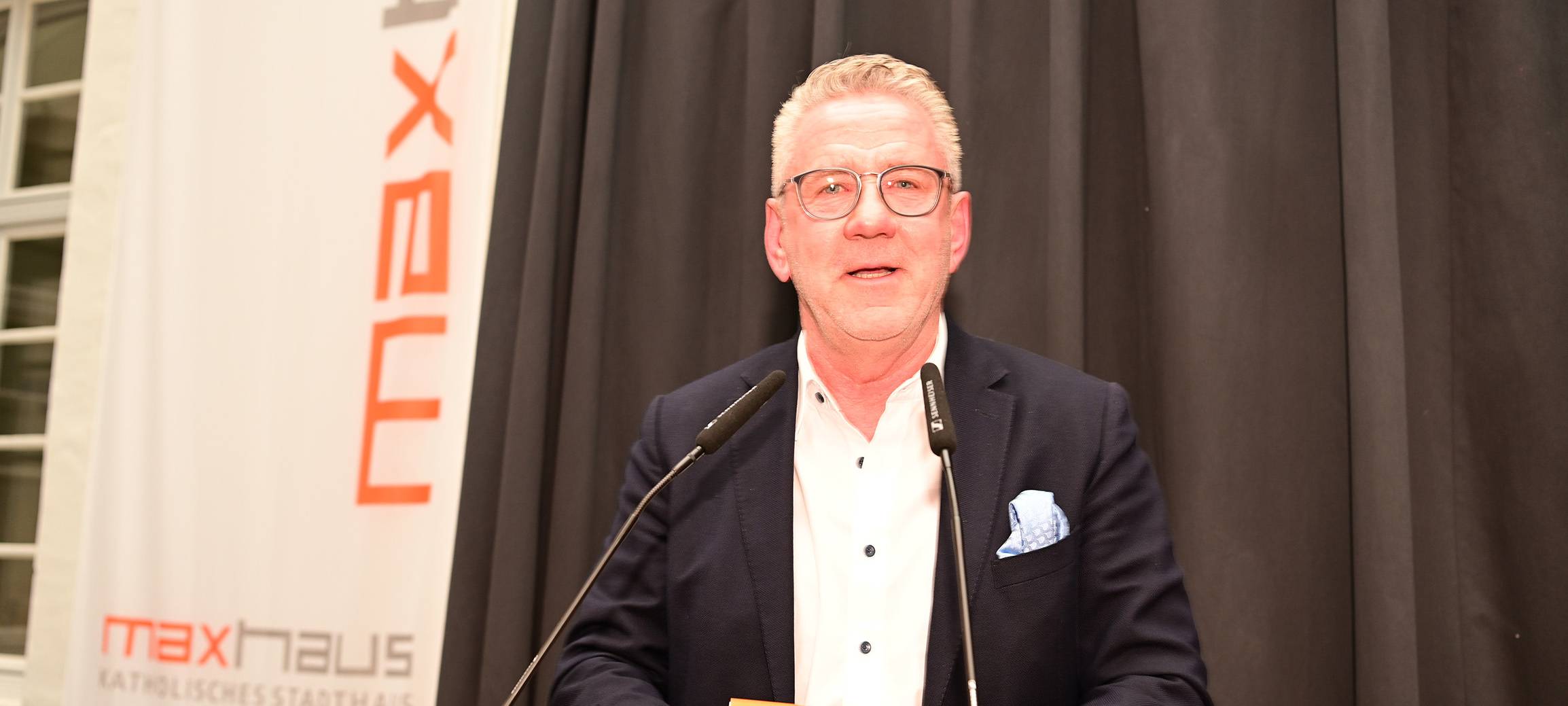 Große Ehre für Lothar Hörning